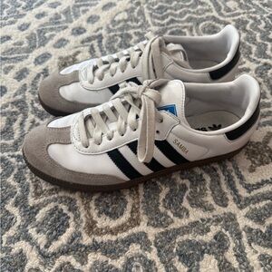 Adidas Samba Sneakers in White and Black womens size 8